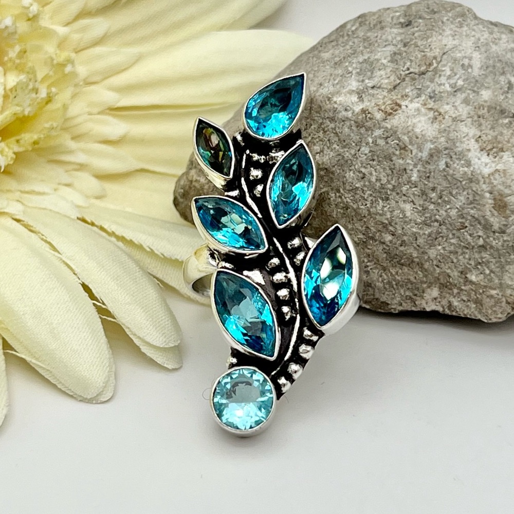 BLUE TOPAZ RING - Picture 15 of 17